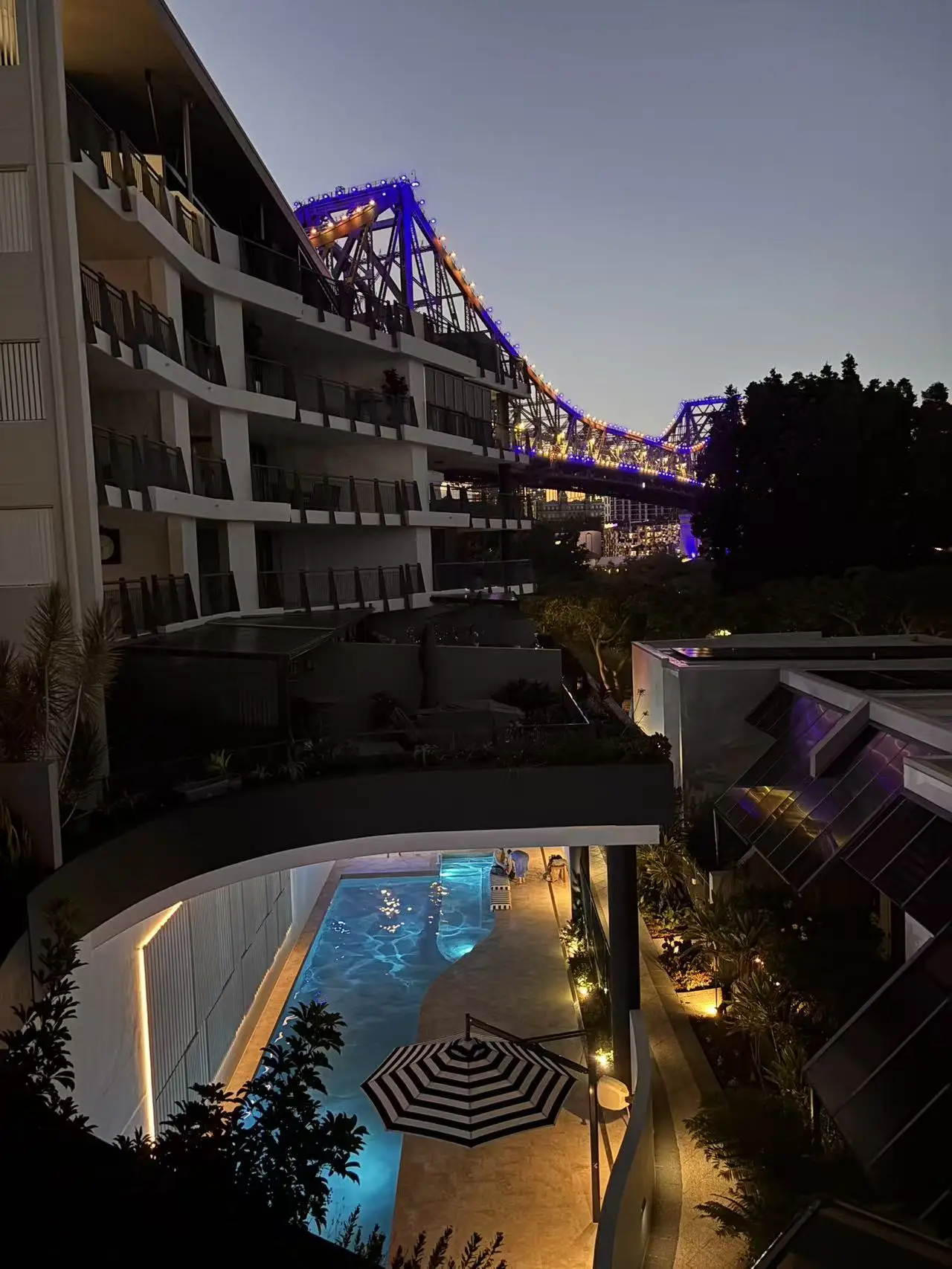 Kangaroo Point · LED night
