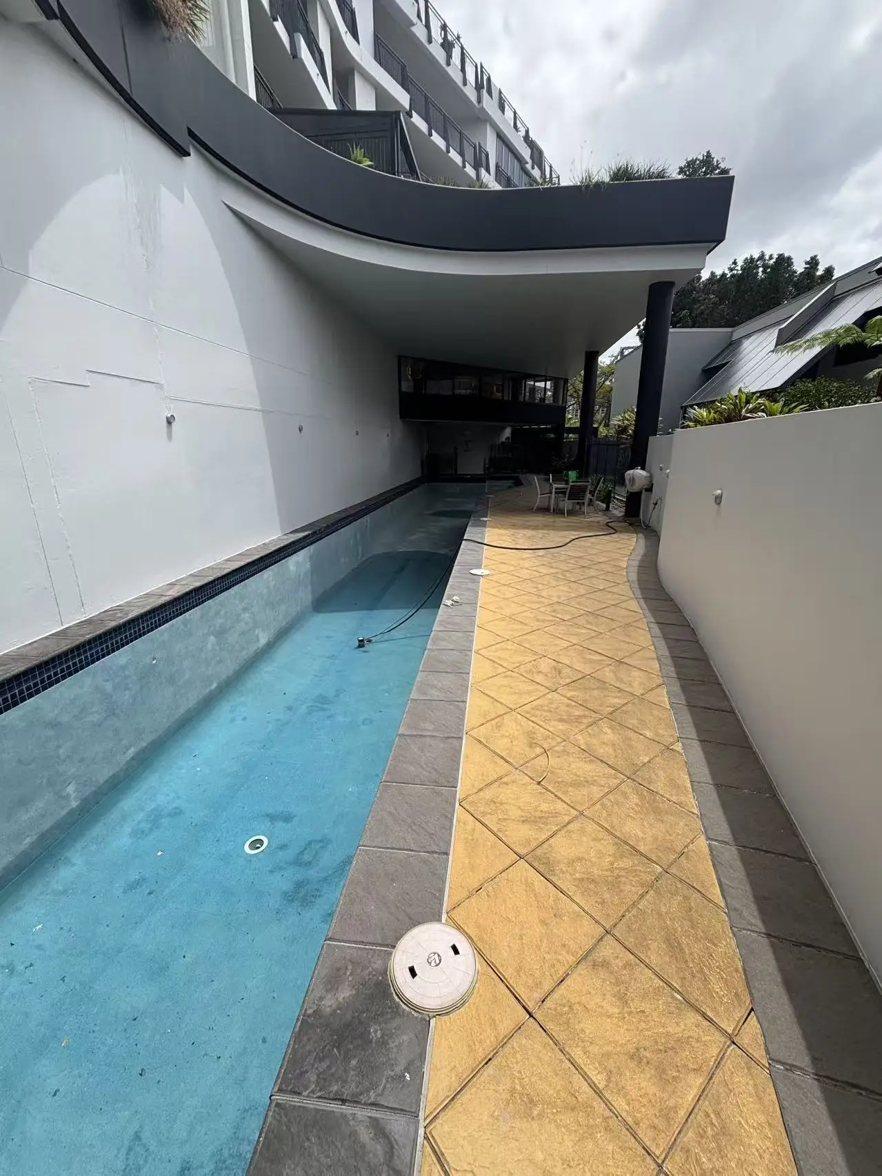 Kangaroo Point pool before renovation