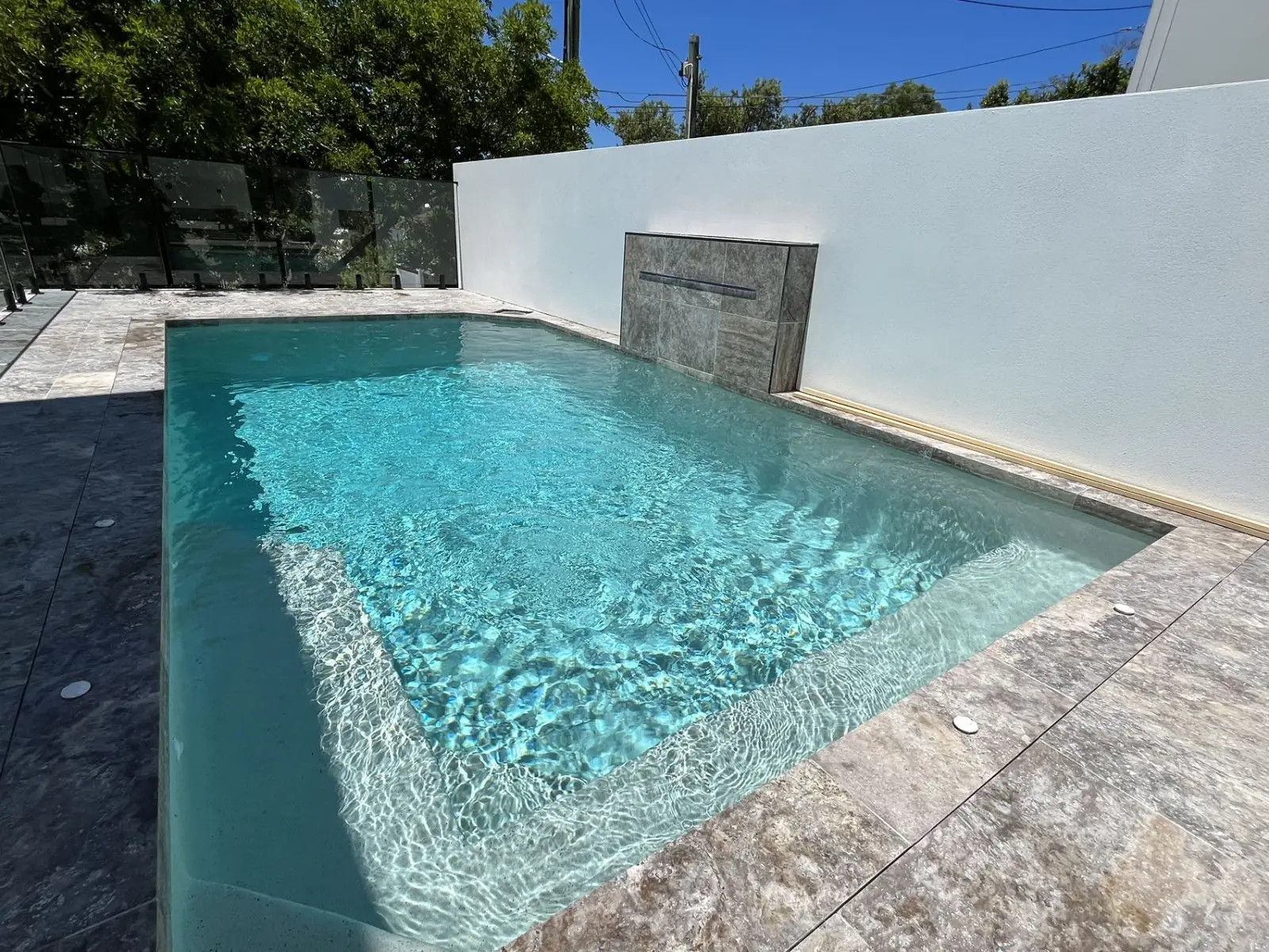 Hydrotherapy bench